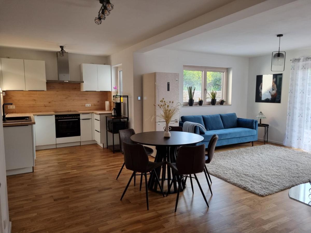 Gemütliche Premium Ferienwohnung mit Terrasse nähe S-Bahn Burgthann Exterior foto